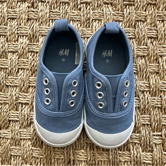 H&M Spring Blue Slip-on Toddler Sneakers - Picture 1 of 10